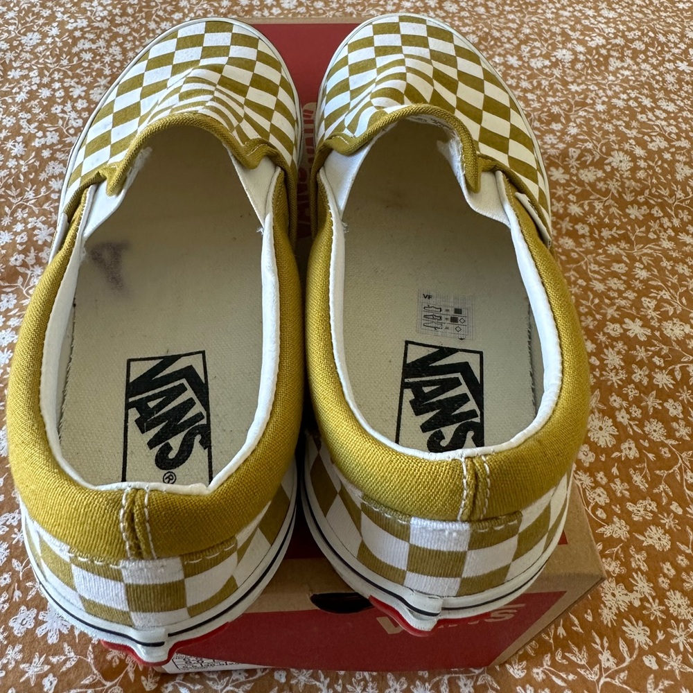 VANS Olive Classic Slip Ons Womens - Picture 5 of 9